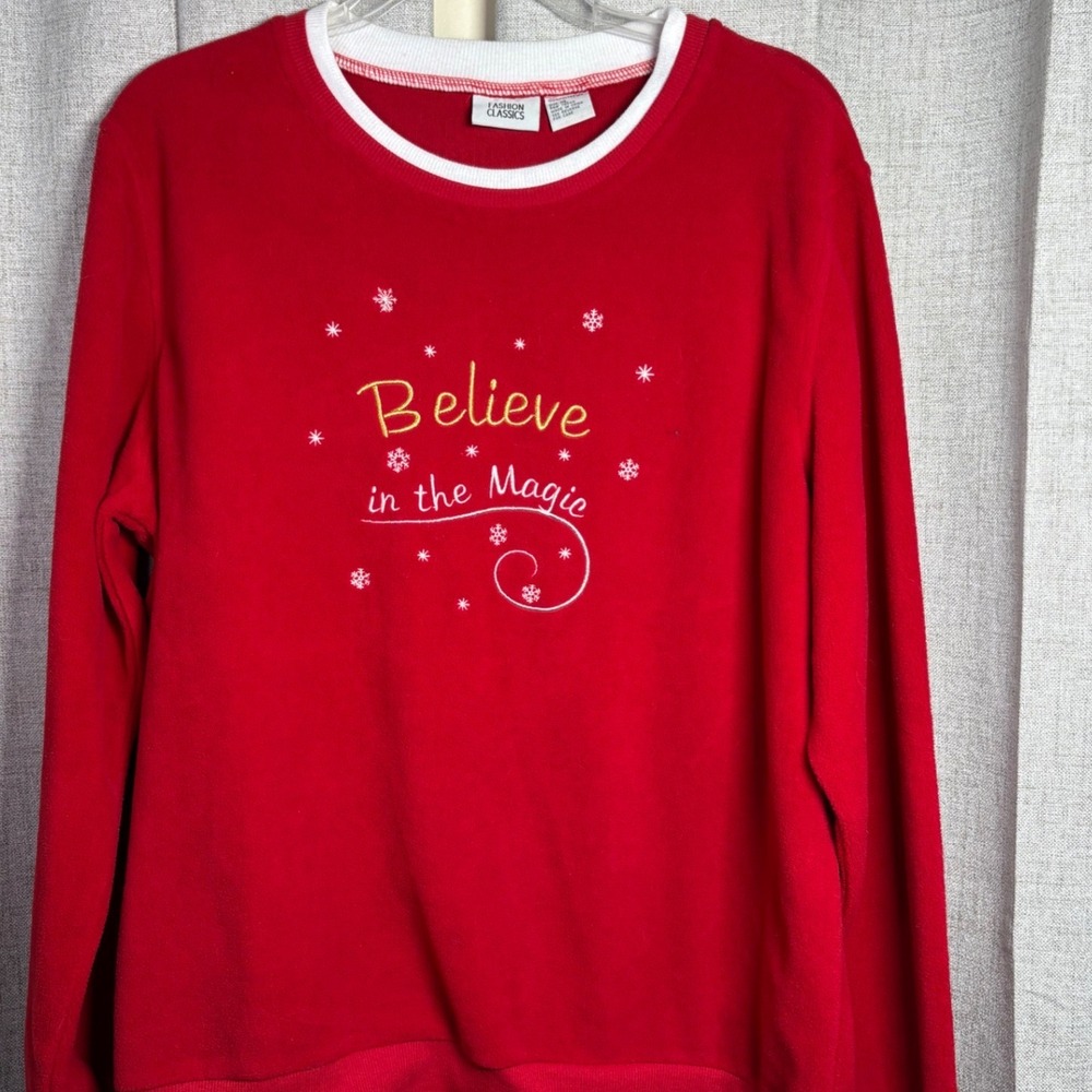 Fashion Classics Believe in the Magic Red Fleece Sweatshirt XL Christmas Holiday